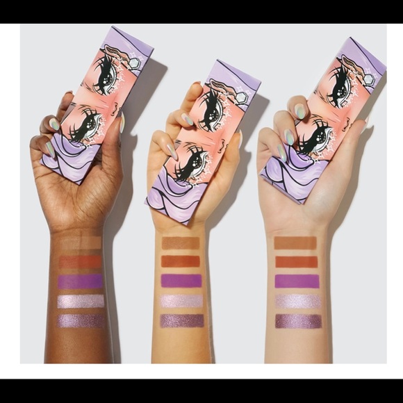 DRAGUN BEAUTY
FANTASY PALETTE VOLUME I - Picture 2 of 9